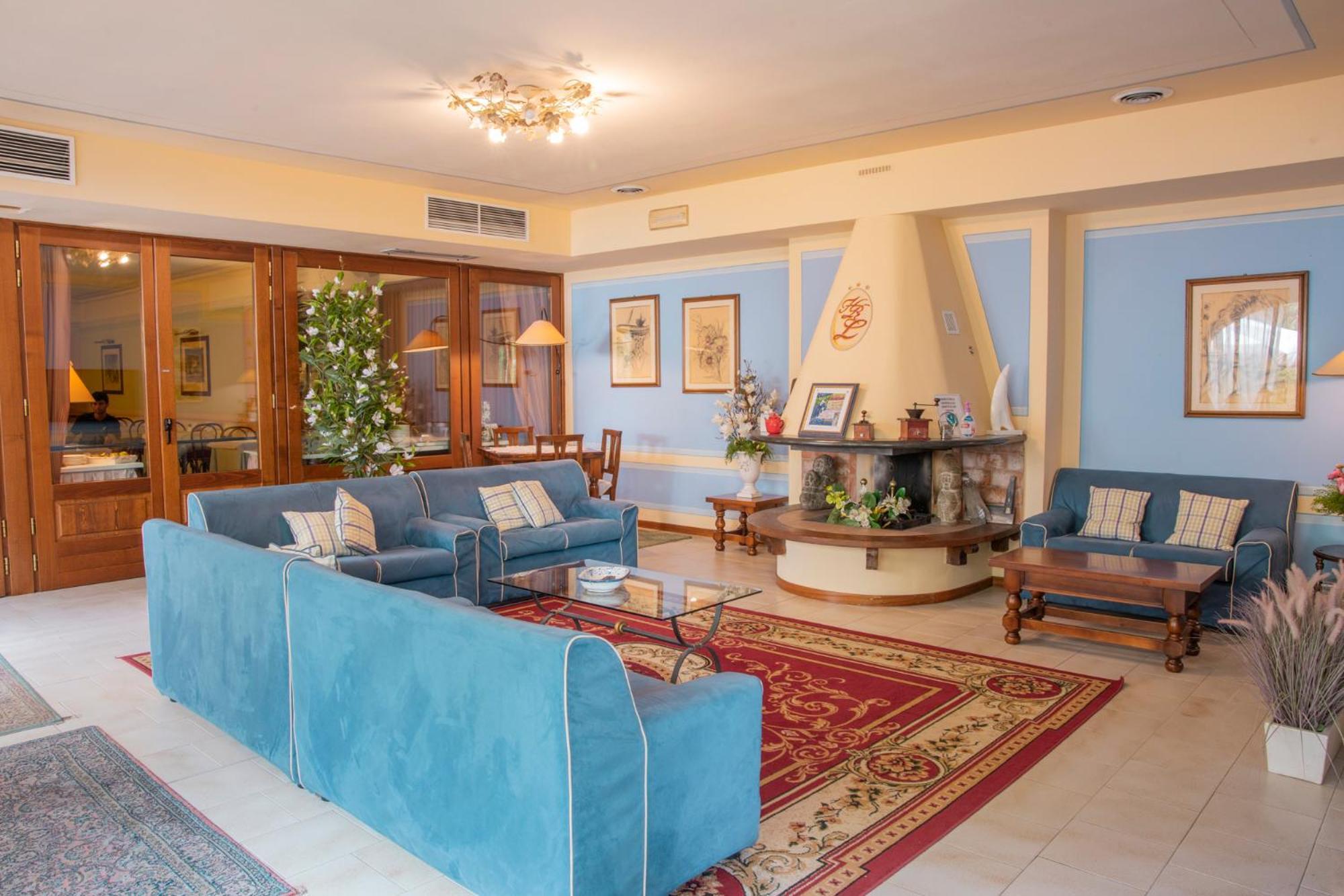 Hotel Ristorante La Lanterna กัสเตลนูโอโว ดี การ์ฟาญานา ภายนอก รูปภาพ