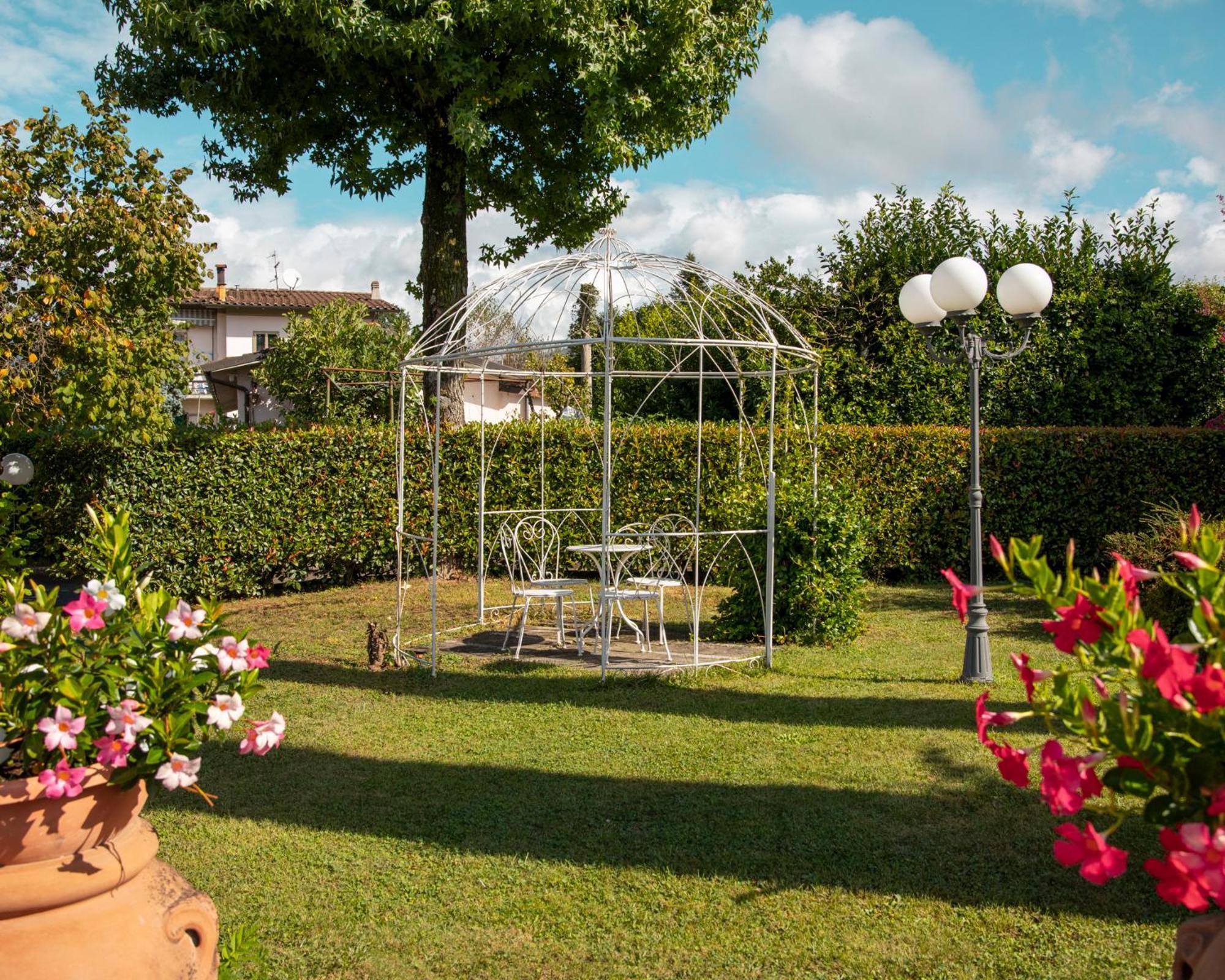 Hotel Ristorante La Lanterna กัสเตลนูโอโว ดี การ์ฟาญานา ภายนอก รูปภาพ
